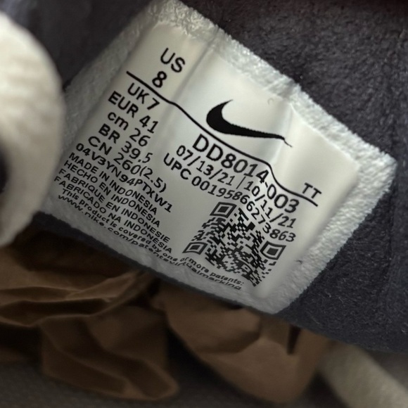 Nike Wattle One SE sneakers in phantom/hyper royal - Picture 6 of 13